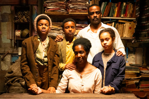 "Carolina - Quarto de Despejo" encerra filmagens no Rio de Janeiro