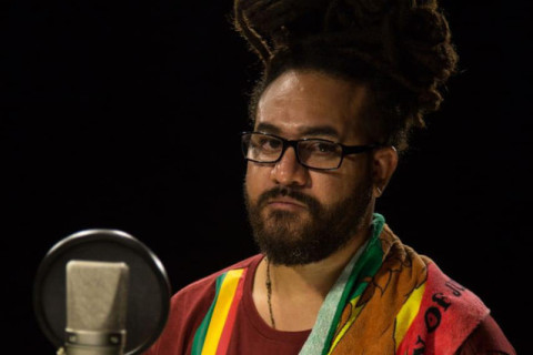 Ras Tibuia, rapper goianio, lança "Despertar" com grandes nomes do rap nacional